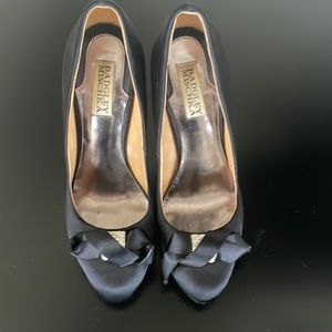 Badgley Mischka Black satin pumps , size 7.5